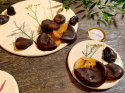 Owoce w czekoladzie - śliwki (3 szt.), morele (3) i pomarańcze (3)
